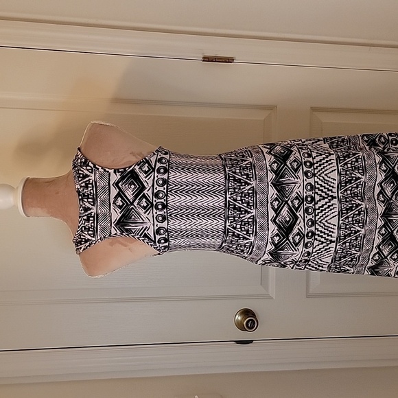 Blue Star Black and White Racerback High Low Dress Size Jr M  EUC.  NWOT - Picture 4 of 6